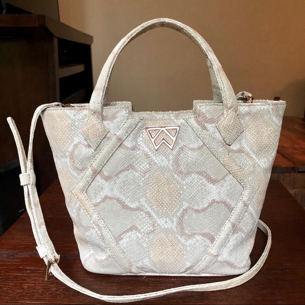 Kelly Wynne Cheers To Me Mini Bag - Beige & Bougie